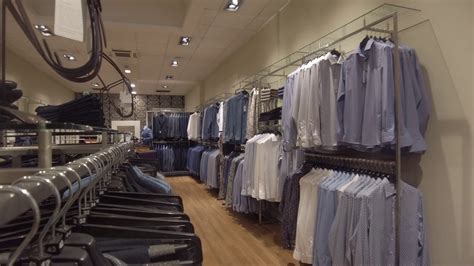 signature menswear locations.